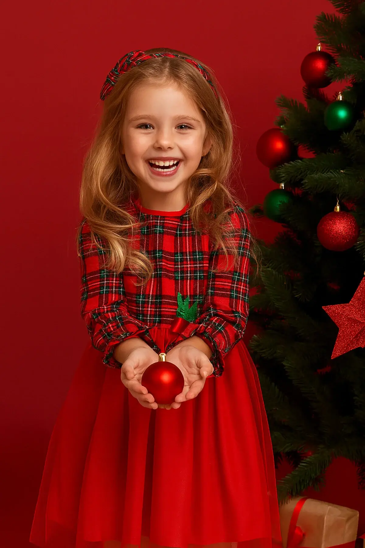 Kız Çocuk Ekoseli Kırmızı Elbise 5 Yaş